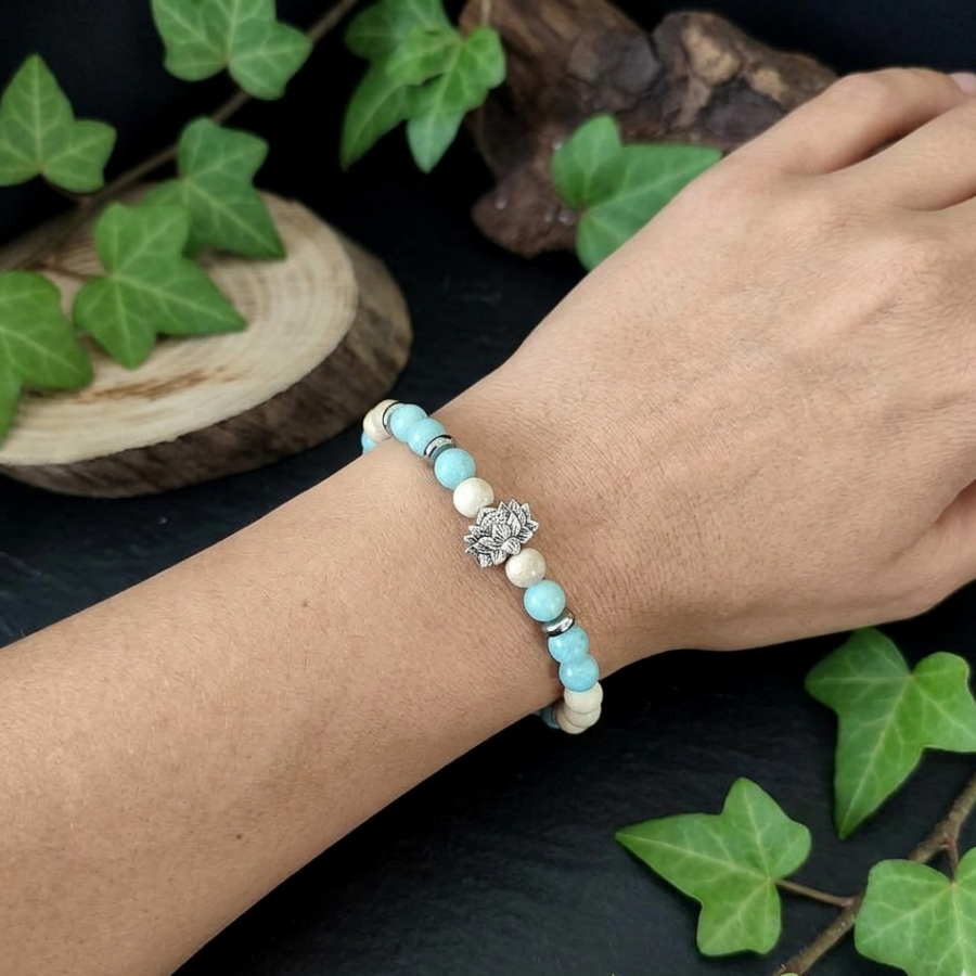 Bracelet Elastique AMAZONITE - Communication, Courage, Réconfort - Modèle FLEUR DE LOTUS 6mm