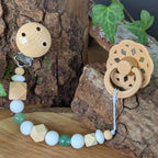 Attache-Tétine AVENTURINE VERTE - Canalisation - Modèle ORIGINE - Bois, Pierre et Silicone sans BPA